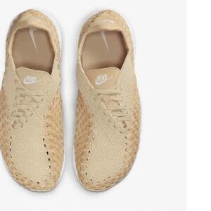 Nike Women’s Nike Air Footscape Woven Sesame FZ0405-200 crochet